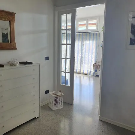 Sestri Executive 2 Bedrooms Сестри-Леванте