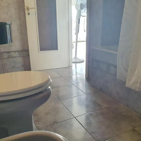 Sestri Executive 2 Bedrooms