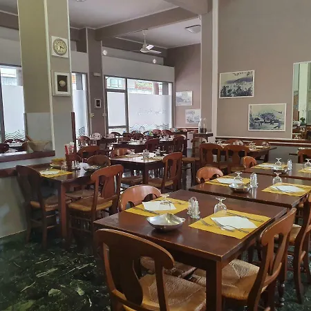 Sestri Executive 2 Bedrooms Apartamento *